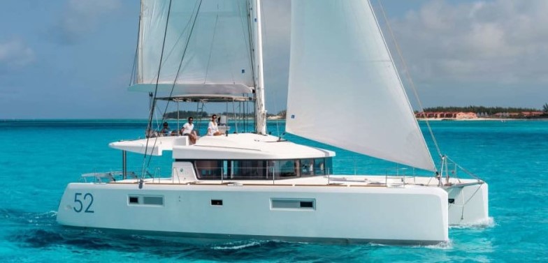LAGOON 52S2 2016 vente Muticoques La Réunion Mayotte Maurice Madagascar Seychelles océan indien